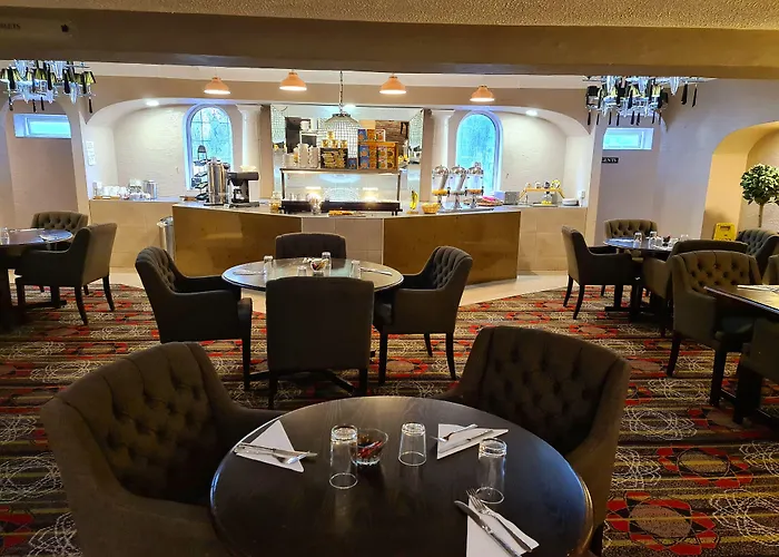 Barons Court Hotel Walsall