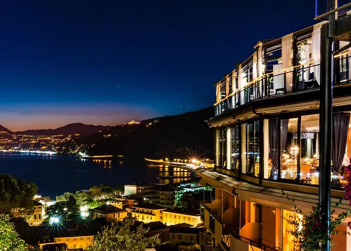 Hotel Vis A Vis