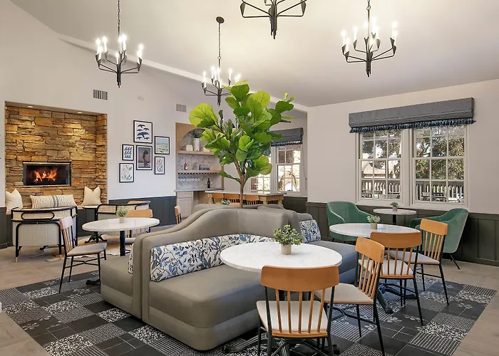 Cottage Inn By The Sea