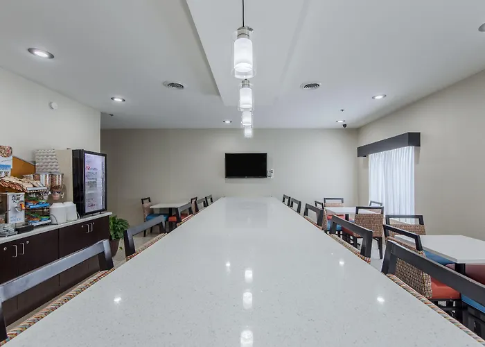 Holiday Inn Express Dandridge By Ihg