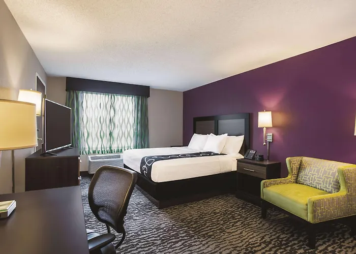 Comfort Inn & Suites Clearwater South