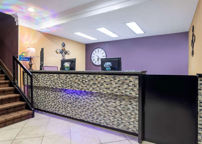 Days Inn By Wyndham Anderson In