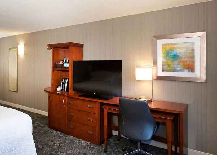 Courtyard By Marriott Boston Billerica Bedford
