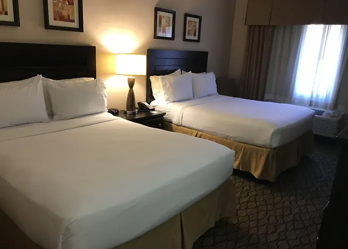 Clarion Pointe Medford