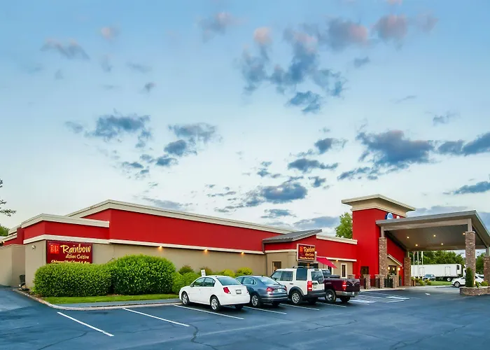 Days Inn & Suites By Wyndham Johnson City