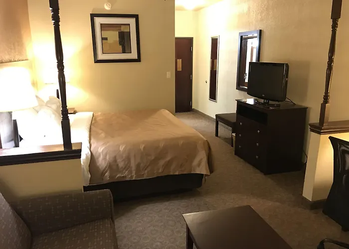 Quality Inn & Suites Terrell