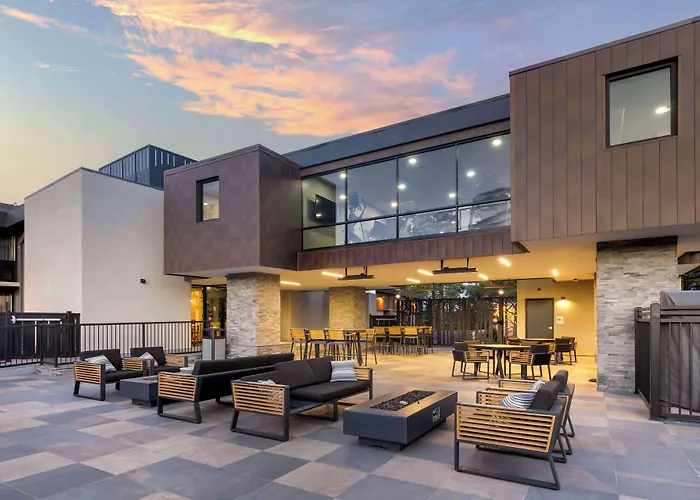 Aiden By Best Western Flagstaff