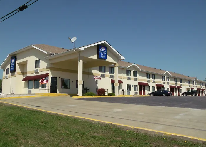 Americas Best Value Inn & Suites Harrisonville