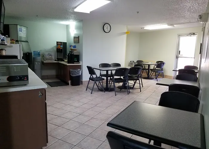 Simple Rewards Inn