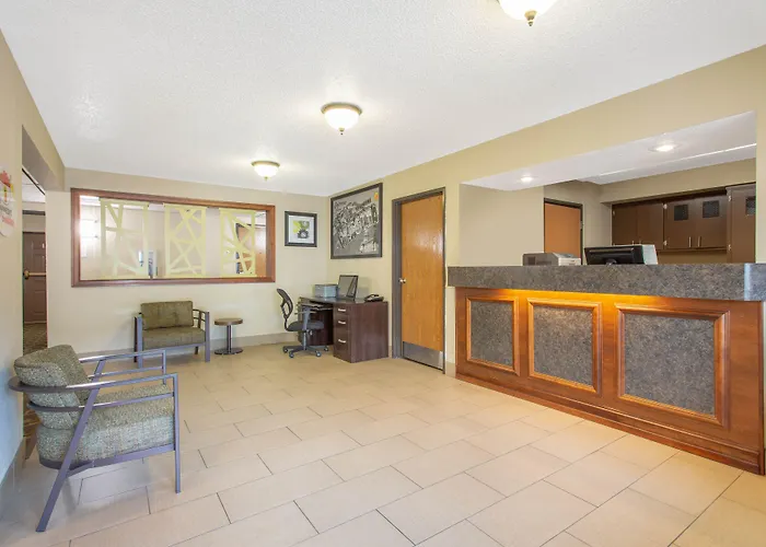 Super 8 By Wyndham Weston Wv