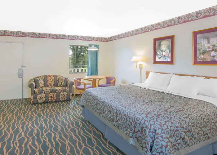Days Inn By Wyndham Hardy