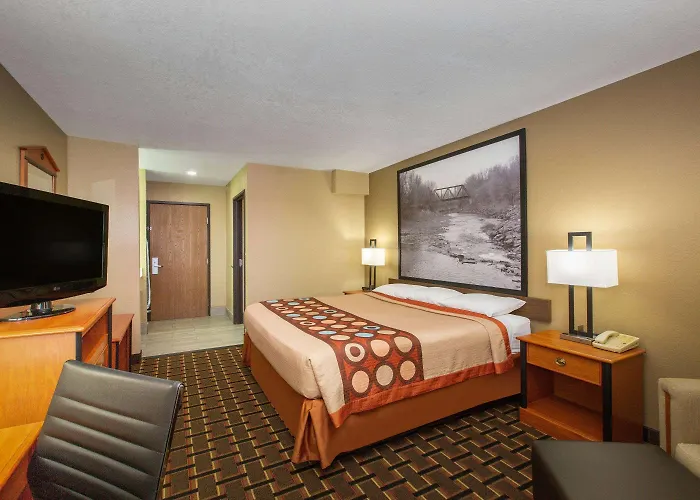 Super 8 By Wyndham Ottawa