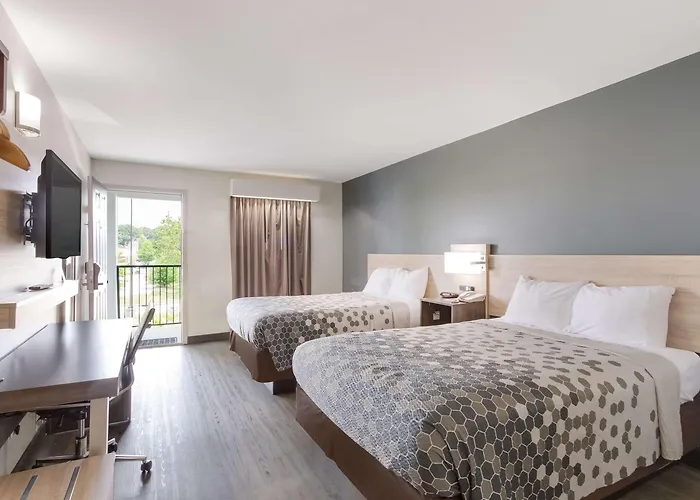 Econo Lodge Greenville Near University