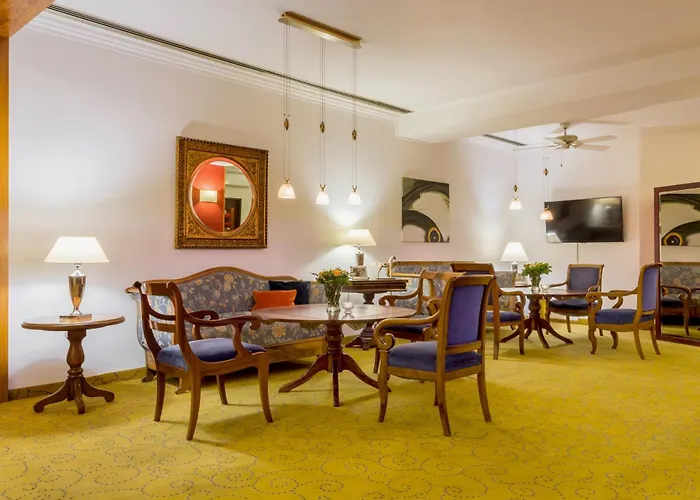Central Hotel