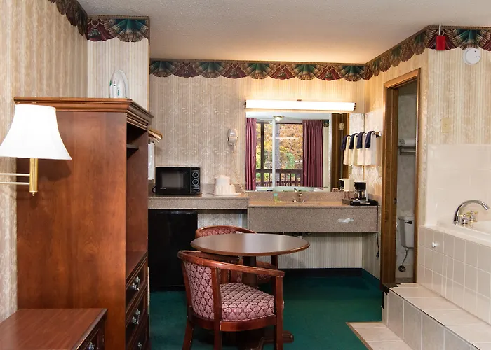 Ozarka Lodge Eureka Springs