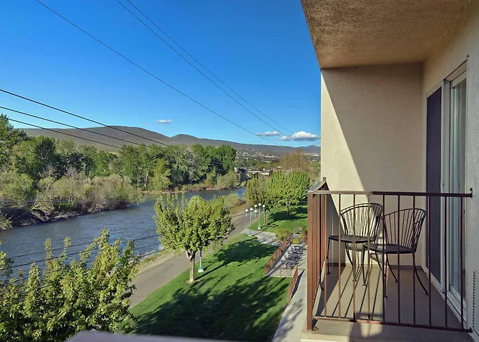 Oxford Suites Yakima