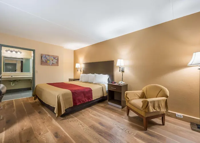 Econo Lodge Cullman South