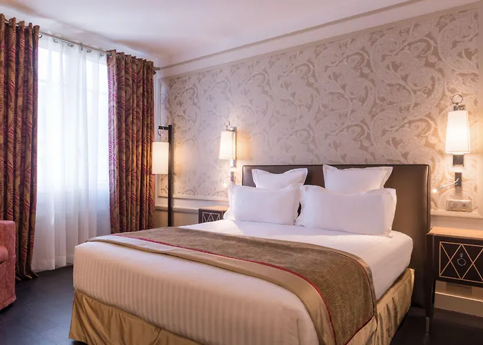 Crystal Hotel Paris