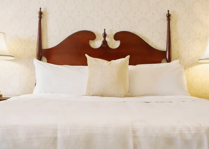 The Bristol Hotel Campbell San Jose