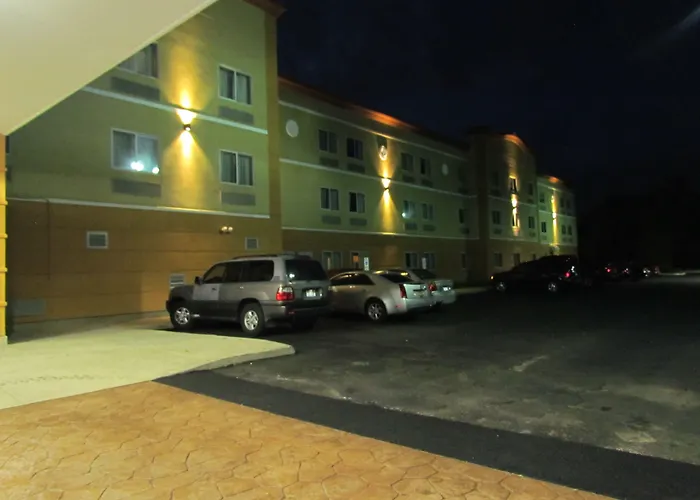 Ramada By Wyndham Glendale Heights/Lombard