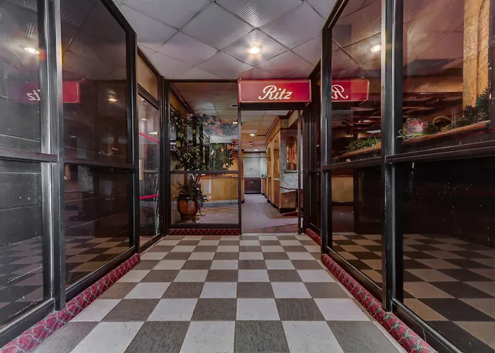 Philly Inn & Suites