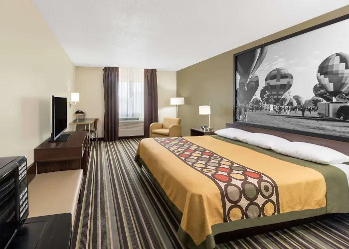 Super 8 By Wyndham Roswell