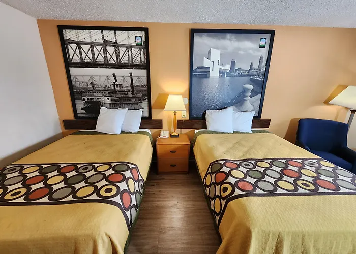 Westspring Inn - Westlake Cleveland
