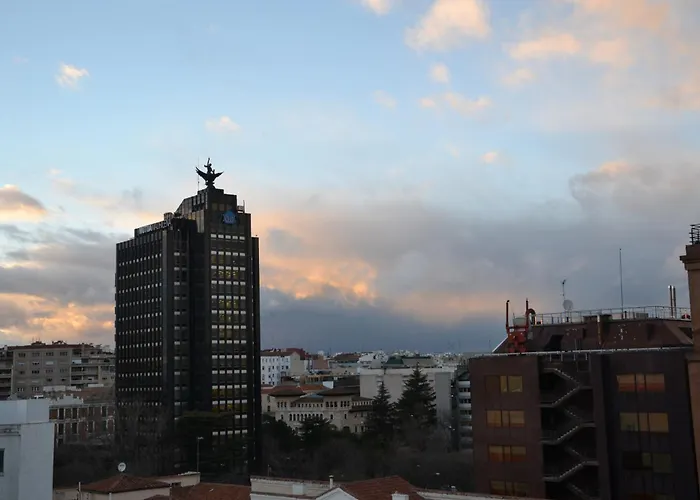 Hotel Serrano Madri