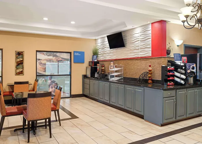 Ramada By Wyndham Locust Grove