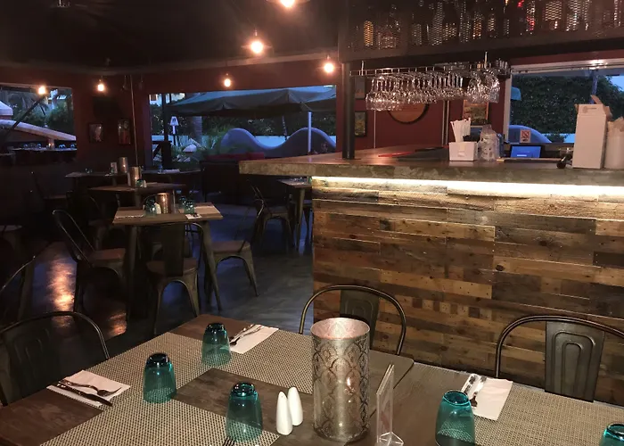 Coconut Court Beach Hotel