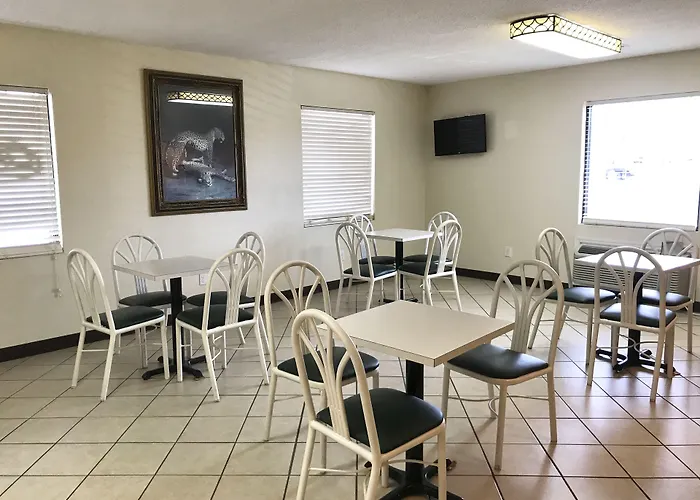 Super 8 By Wyndham Ashburn
