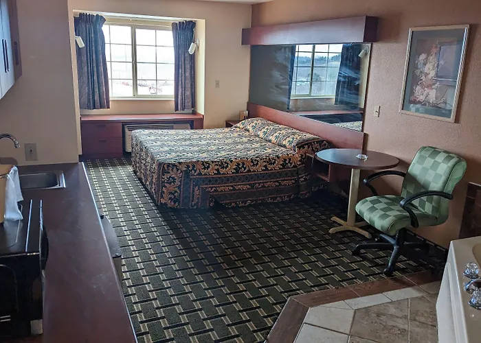 Knights Inn & Suites St. Clairsville