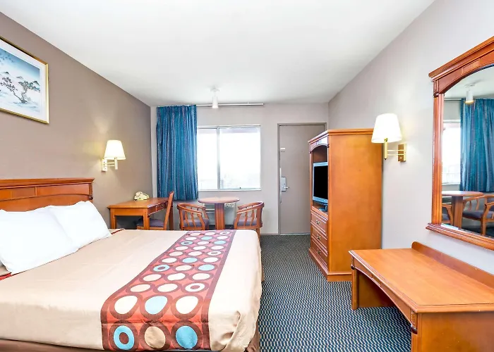 Super 8 By Wyndham Upland Ontario Ca
