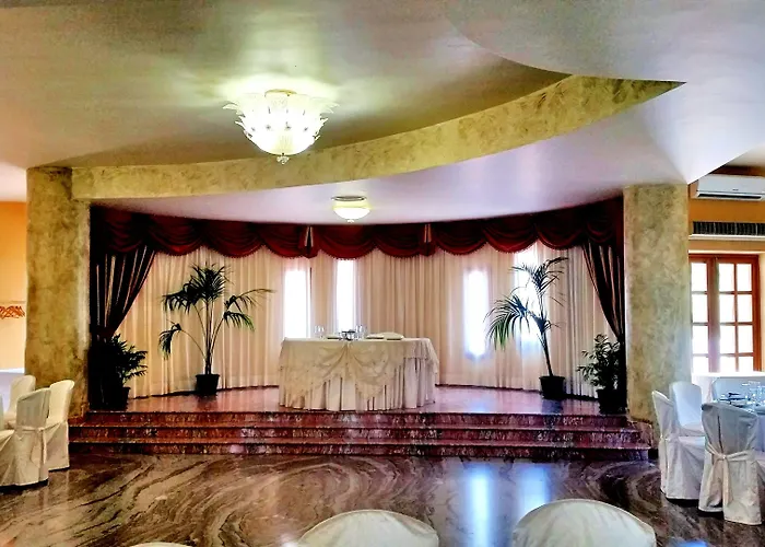 Hotel Akrabello