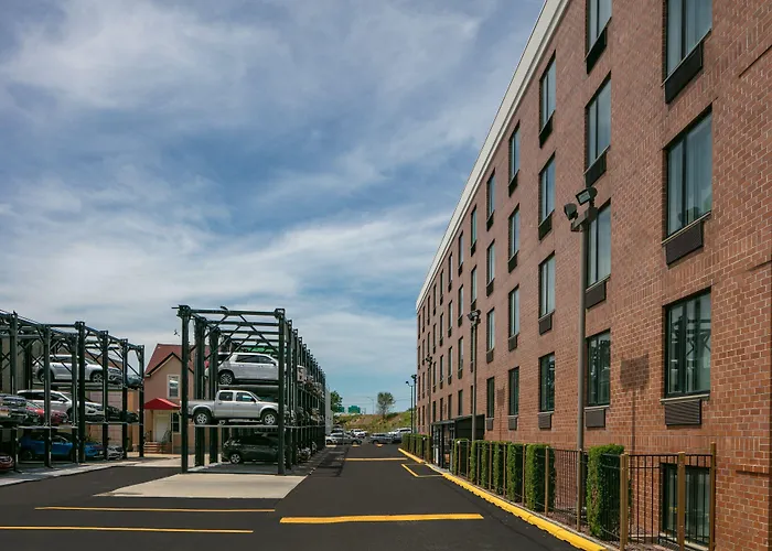 Fairfield Inn By Marriott Jfk Airport