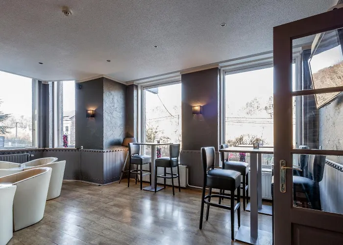New Hotel De Lives
