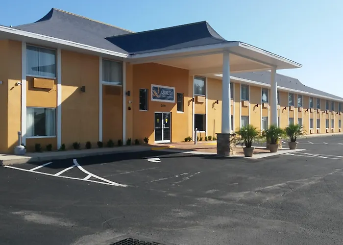 Quality Inn & Suites Heritage Park