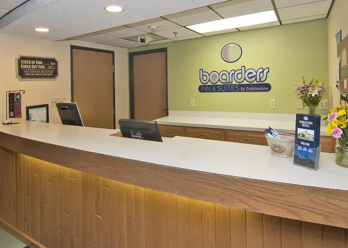 Boarders Inn & Suites By Cobblestone Hotels - Faribault
