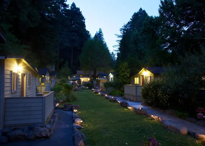 Cottages On River Road