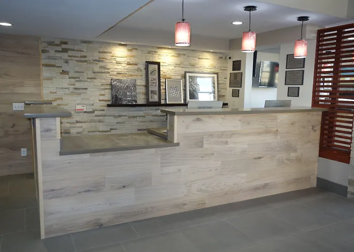 Country Inn & Suites By Radisson, Bakersfield, Ca