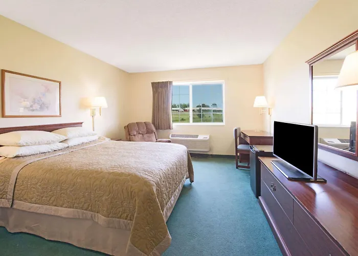 Super 8 By Wyndham Richmond