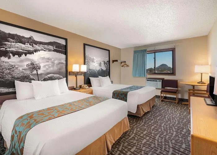 Super 8 By Wyndham Hill City/Mt Rushmore/ Area