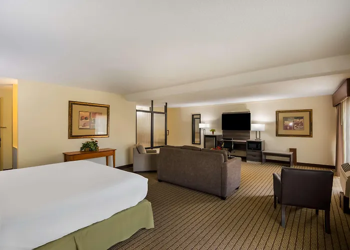 Best Western Prairie Inn & Conference Center