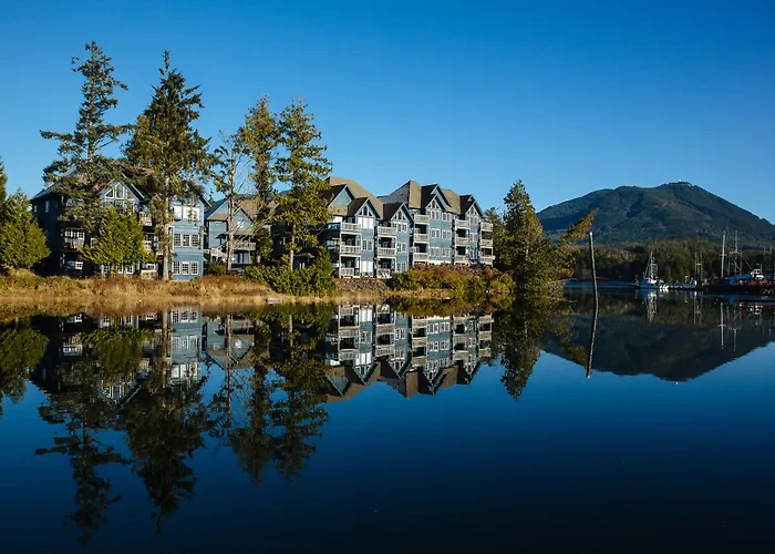 Waters Edge Shoreside Suites