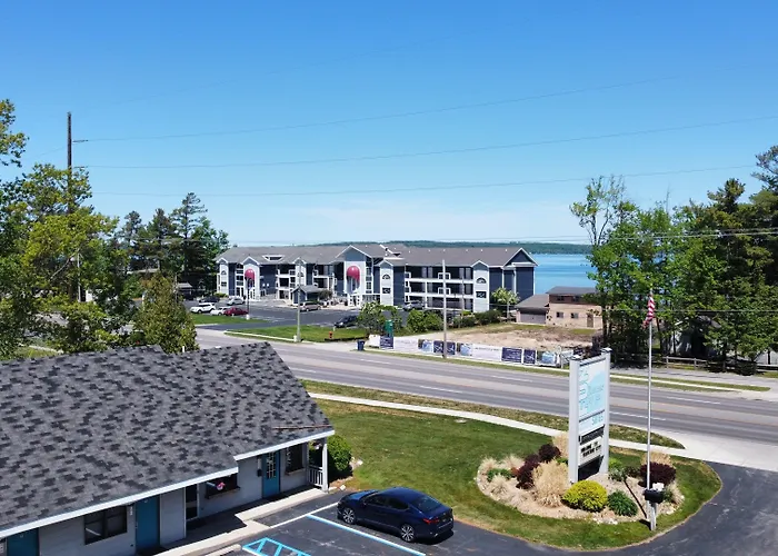 Traverse Bay Inn