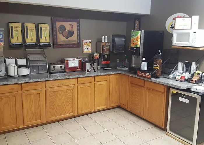 Super 8 By Wyndham Osceola Ia