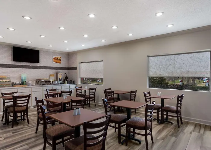Quality Inn & Suites Pearl-Jackson