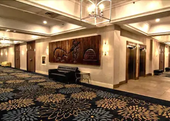 The Senator Hotel & Conference Center Timmins