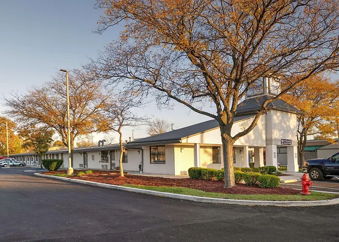 Suburban Studios Mentor - Cleveland Northeast