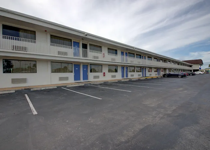 Motel 6-Cocoa Beach, Fl